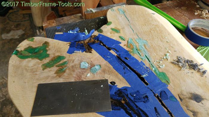 scraper removes epoxy and casting resin